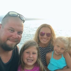 Meet your Posher, Estella